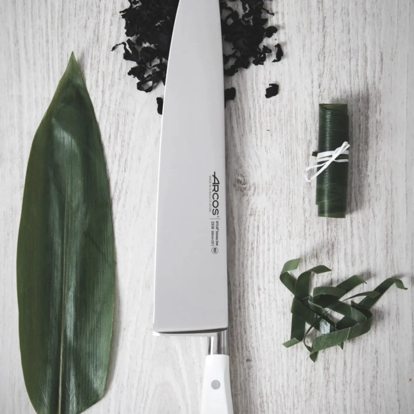 ARCOS Cocineros|Cuchillo Cocinero Serie Riviera Blanc 300 mm