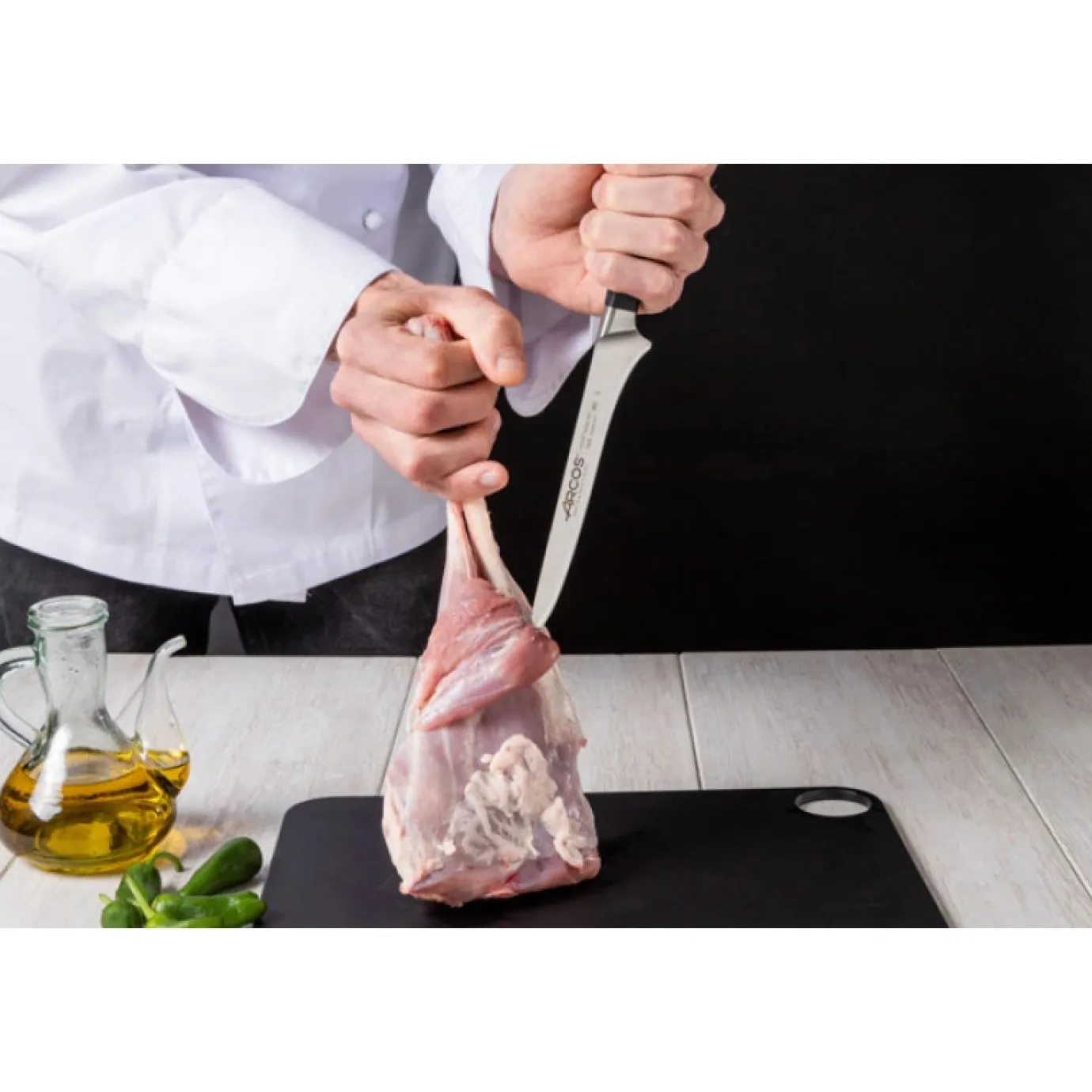 ARCOS Cuchillos Para Carne|Deshuesadores|Cuchillo Deshuesador Serie Manhattan 160 mm