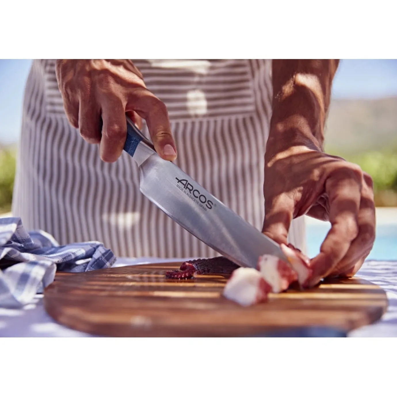 ARCOS Cuchillos Para Pescado|Japoneses|Cuchillo Rocking Santoku Serie Brooklyn 190 mm