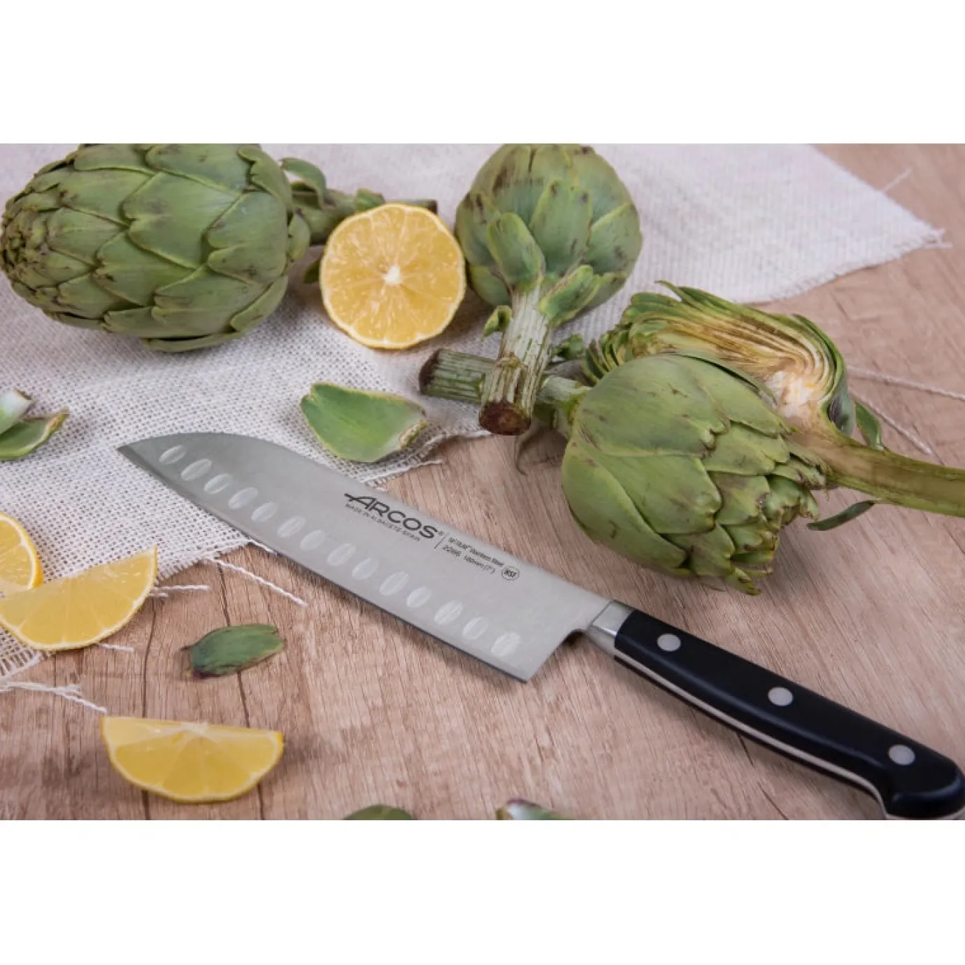 ARCOS Japoneses|Cuchillo Santoku Serie Ópera 180 mm