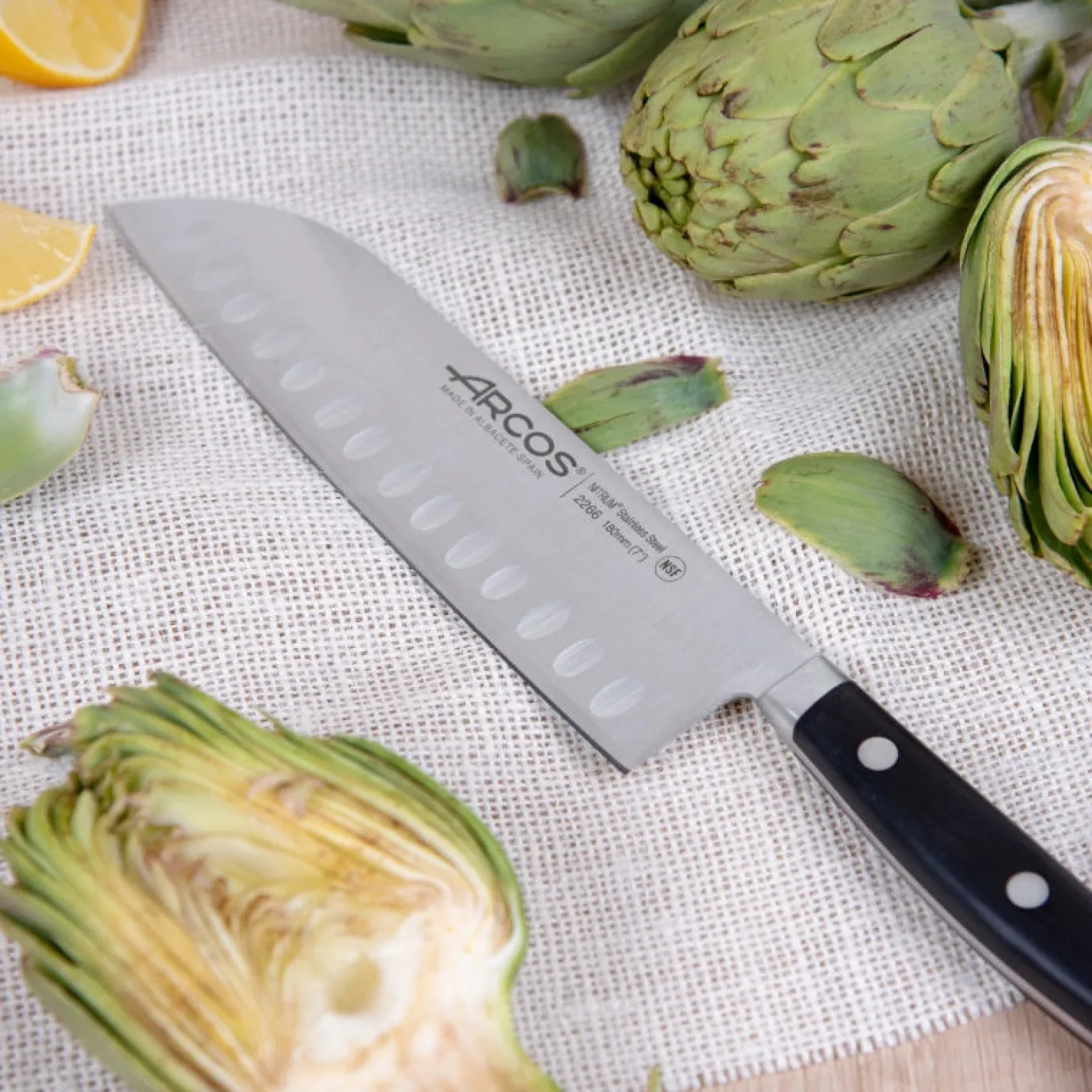 ARCOS Japoneses|Cuchillo Santoku Serie Ópera 180 mm