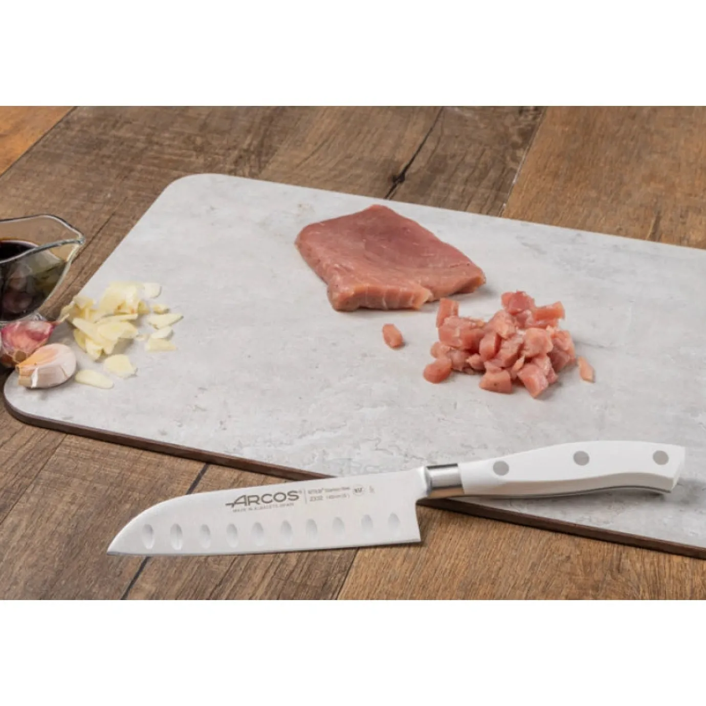 ARCOS Cuchillos Para Pescado|Japoneses|Cuchillo Santoku Serie Riviera Blanc 140 mm
