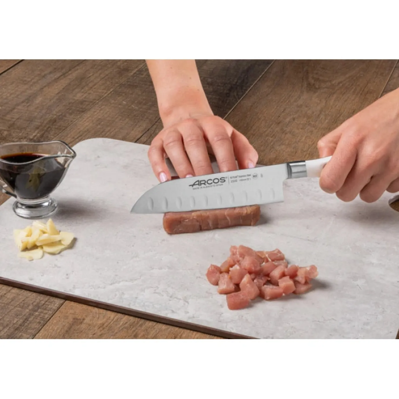 ARCOS Cuchillos Para Pescado|Japoneses|Cuchillo Santoku Serie Riviera Blanc 140 mm