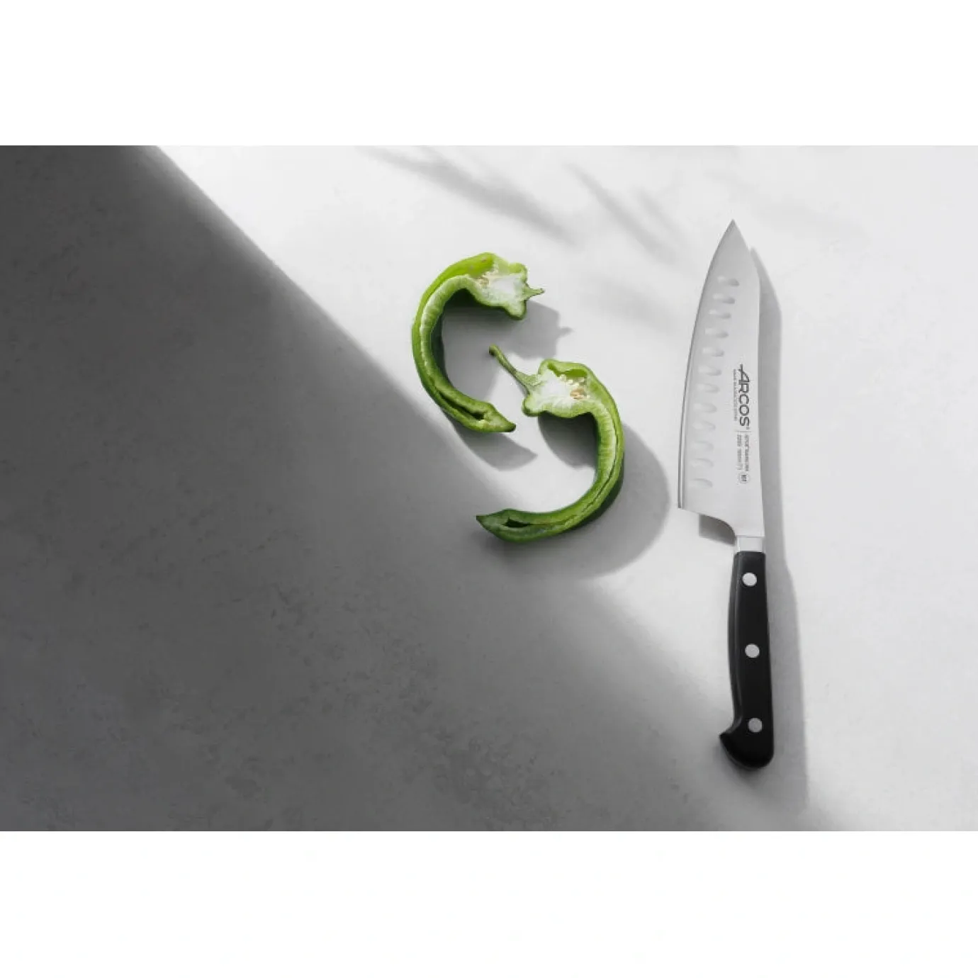 ARCOS Japoneses|Rocking Santoku Serie Ópera 180 mm