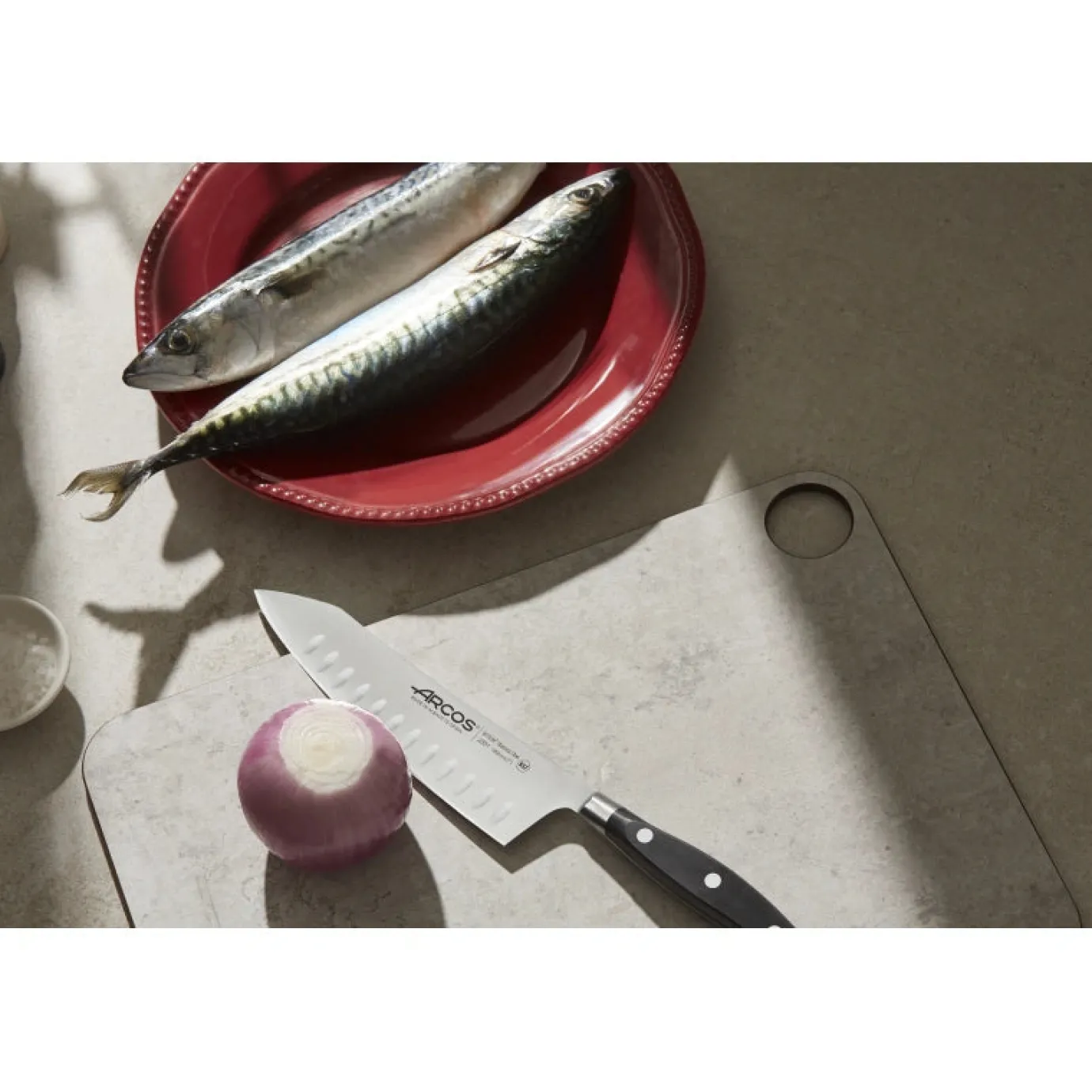 ARCOS Cuchillos Para Pescado|Japoneses|Rocking Santoku Serie Riviera 180 mm